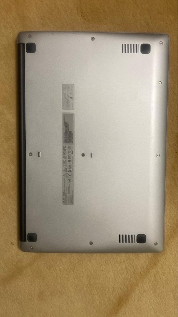 Acer chromebook ubuntu yüklü. sorunsuz tertemiz . 15.6 inç dokunmatik - 8