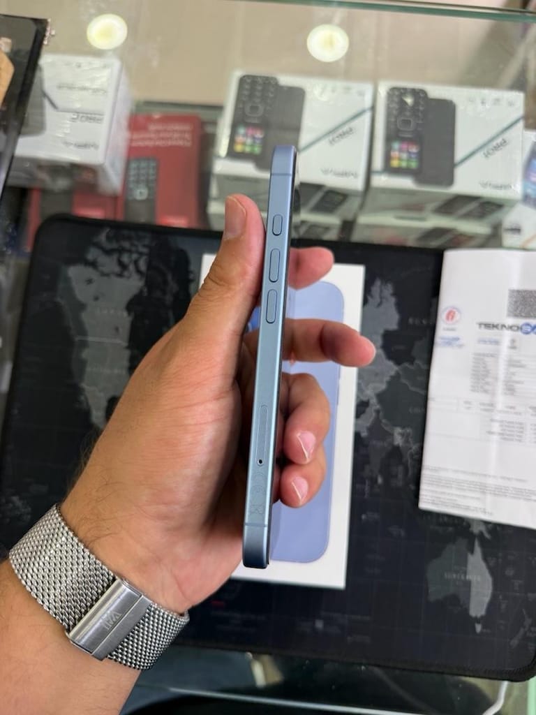 İPHONE 17 256 GB TR CİHAZI SİS MAVİ 10 GÜNLÜK - 4