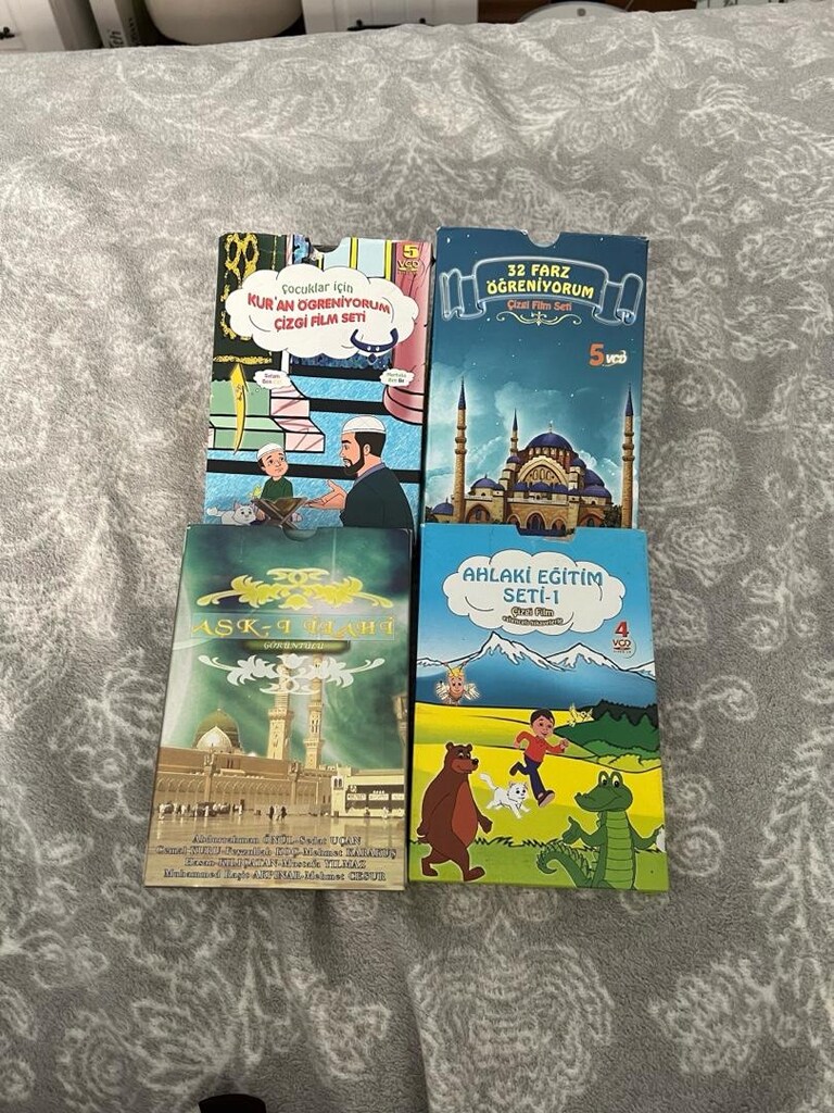Elif be B’nin Dvdiler İlahileri fotoğrafları çevirerek bakabilirsiniz - 2