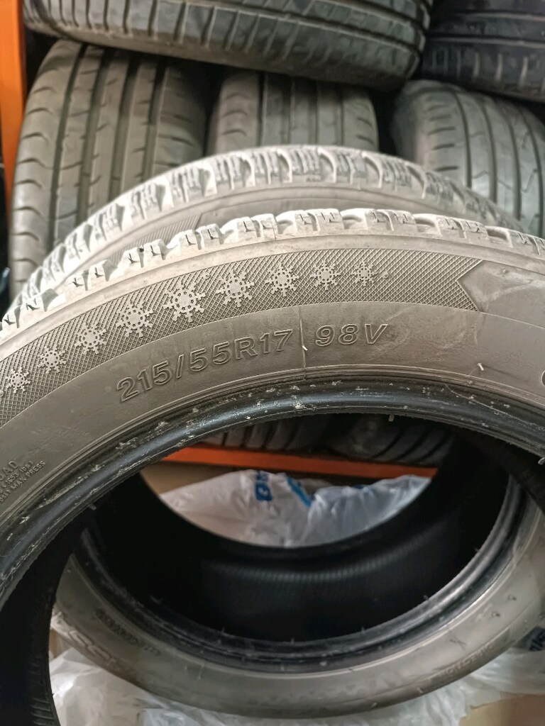 Lassa kışlık 215/55R/17 - 2