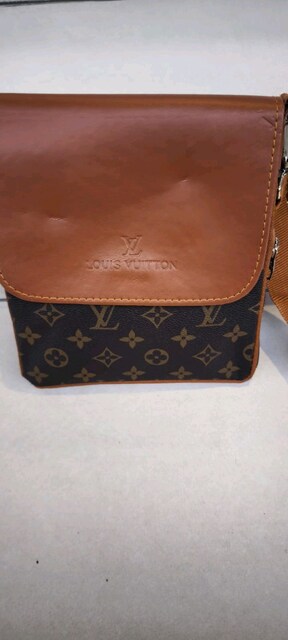 louis wouitton model omuz çantası