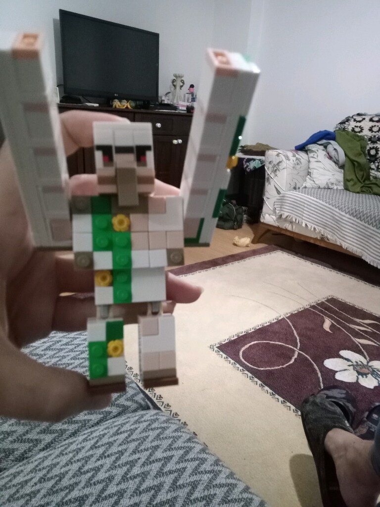 Minecraft golem - 2