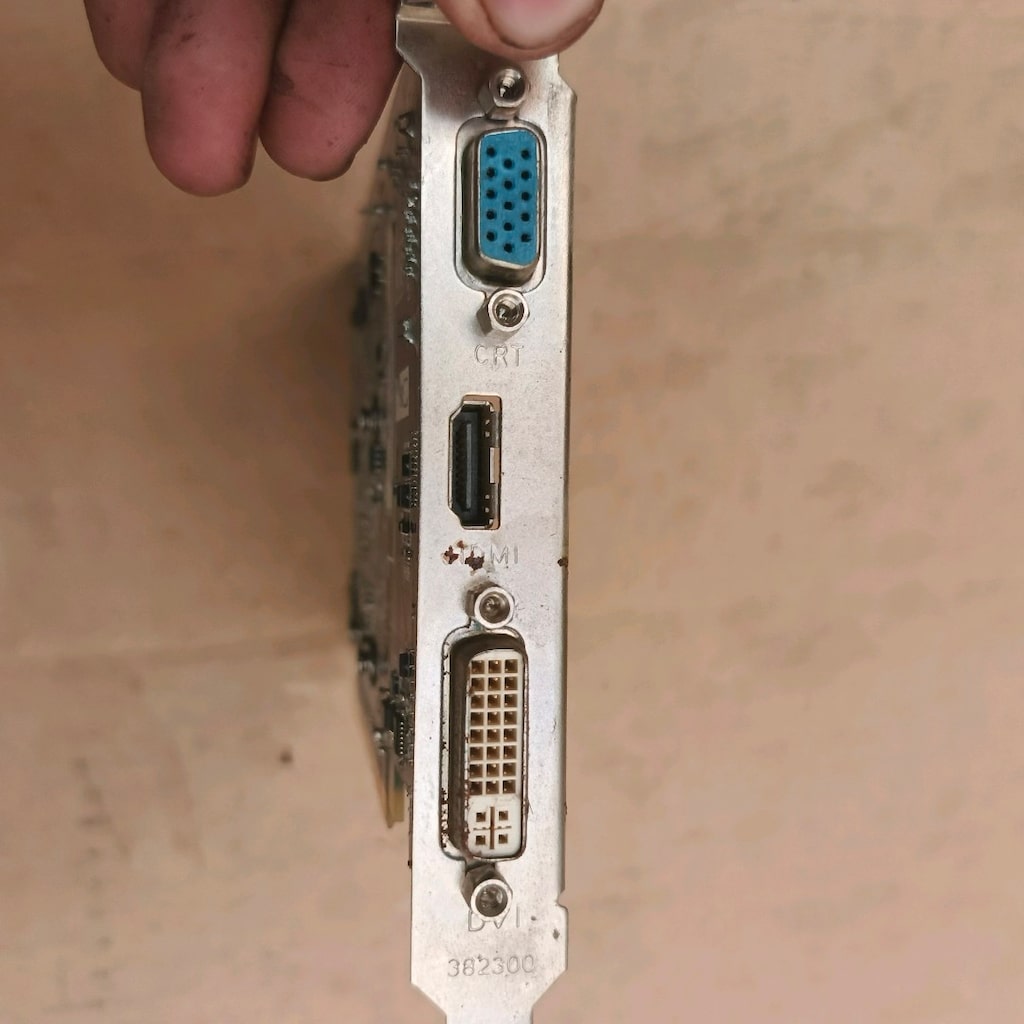 Sapphire Radeon HD 5450 Nostalji Ekran Kartı (HDMI-VGA-DVI) - 3