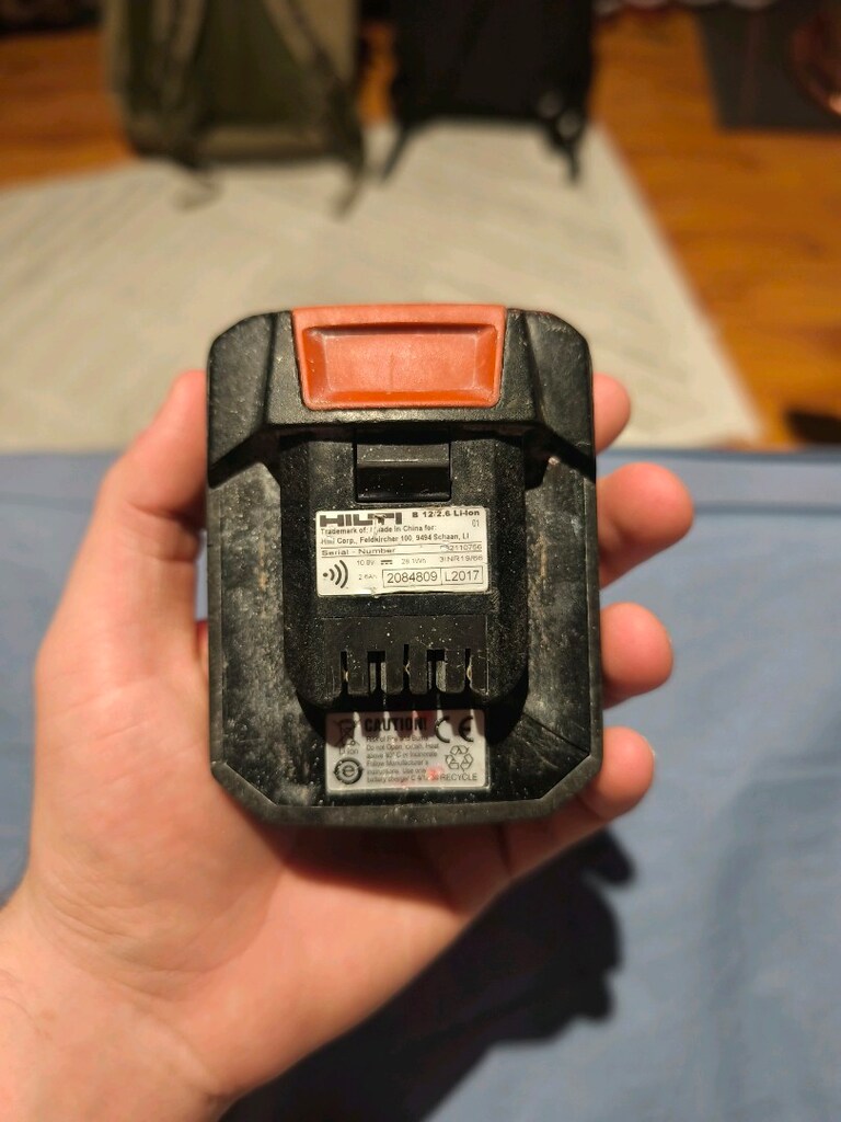 Hilti Akü - 2