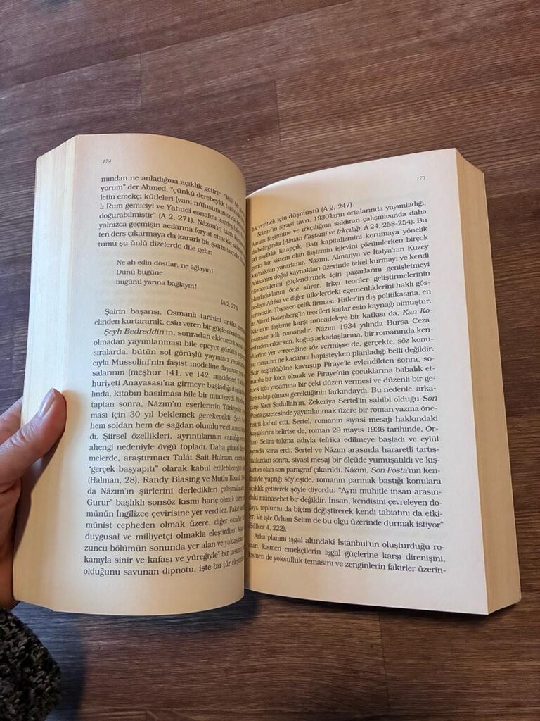 Romantik Kominist - Nazım Hikmet’in Yaşamı - 2