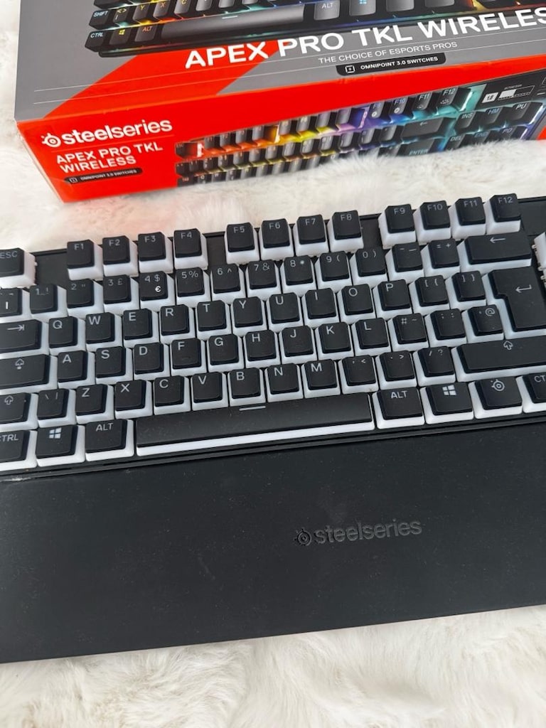 SteelSeries Apex Pro TKL Wireless Gen 3 RGB Oyuncu Klavyesi – Kutulu - 10