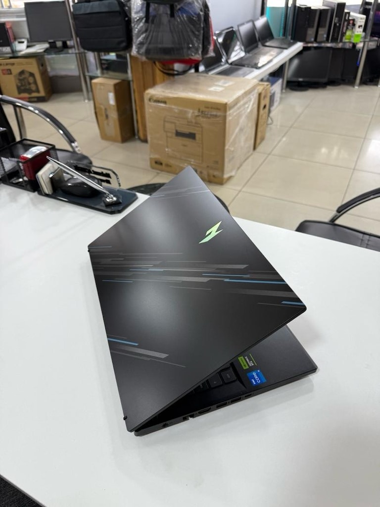 ACER NİTRO V15 LAPTOP / RTX 4050 6 GB - 5