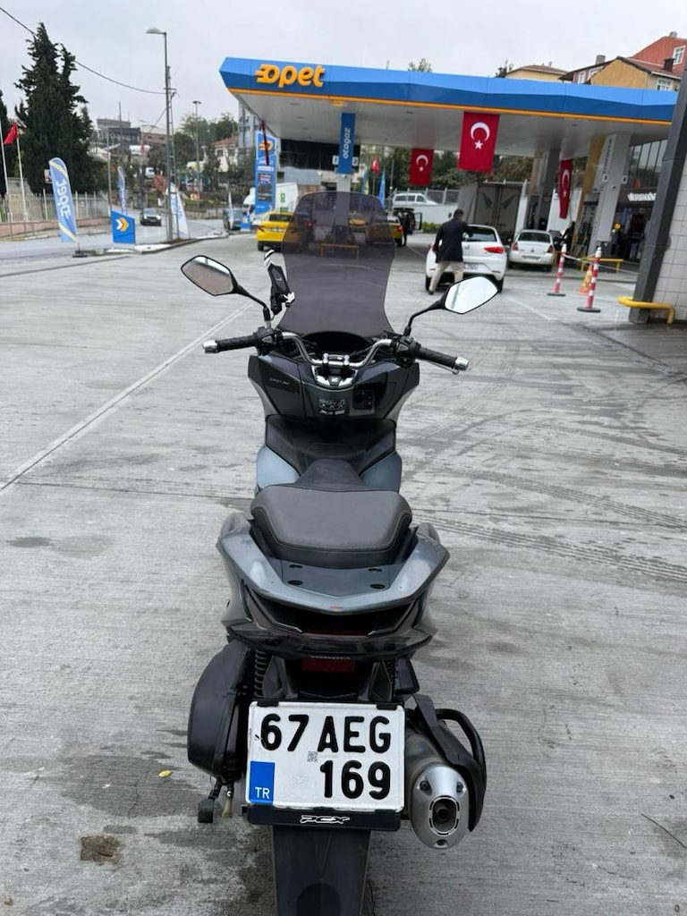 DAHA UCUZU YOK PCX 125 - 5