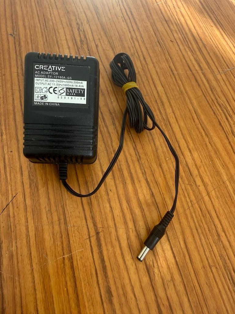 Creative 11,5 AC Volt adaptör - 3