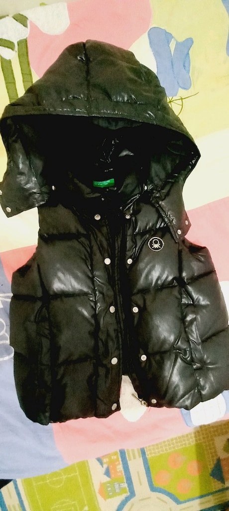 benetton şisme yelek