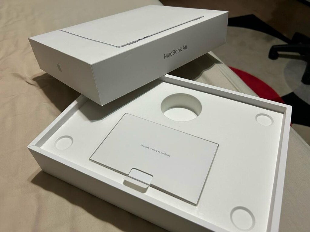APPLE MAC BOOK AİR - 6