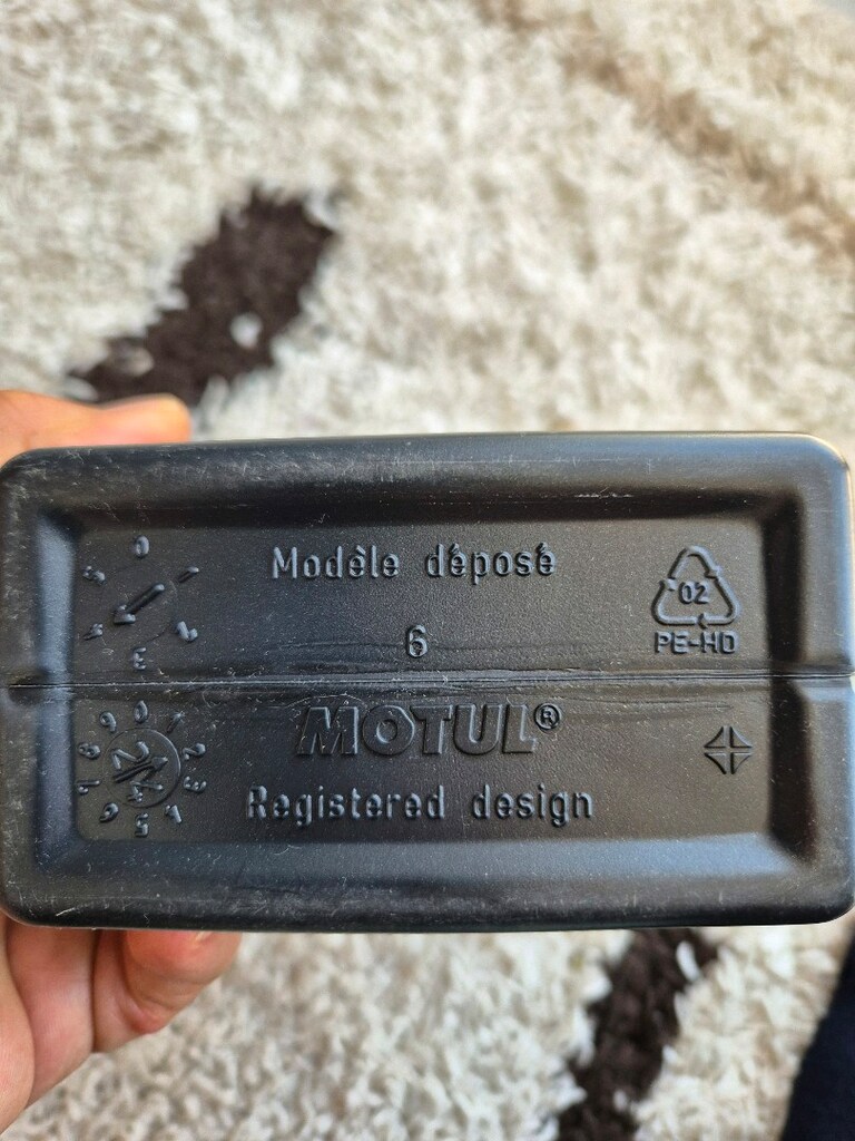 MOTUL 300V 10-40 - 3