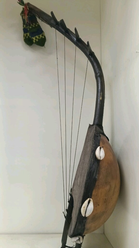 Antika şaman işi çalgı aleti - 2