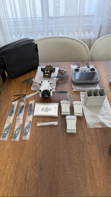 DJI Mini 4 Pro Fly More Combo Plus (DJI RC 2)