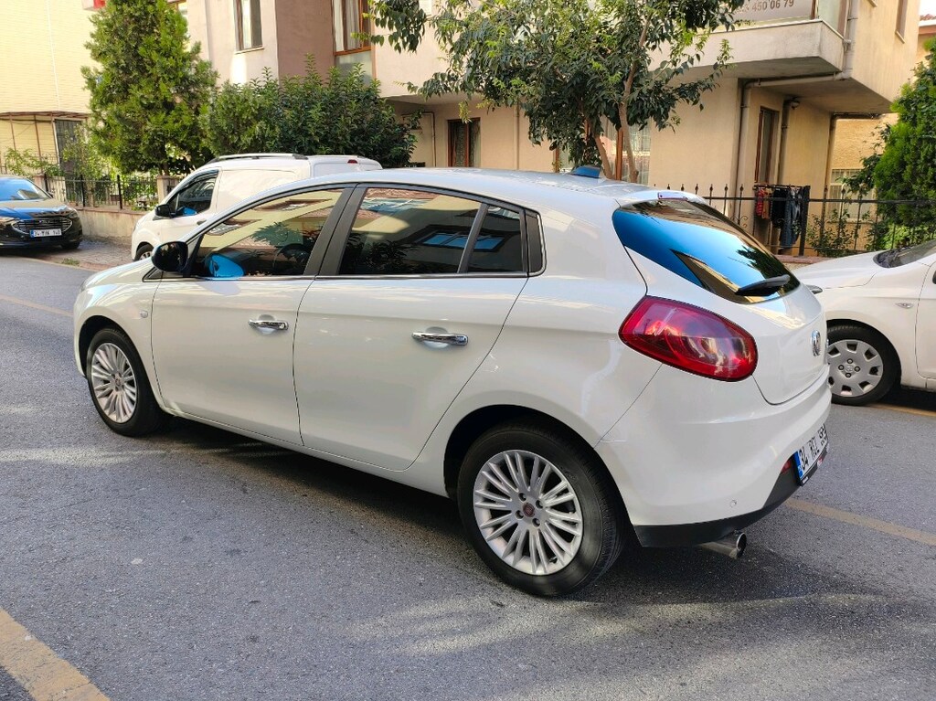 TERTEMİZ KAZASIZ FİAT BRAVO OTOMATİK 2012 - 4