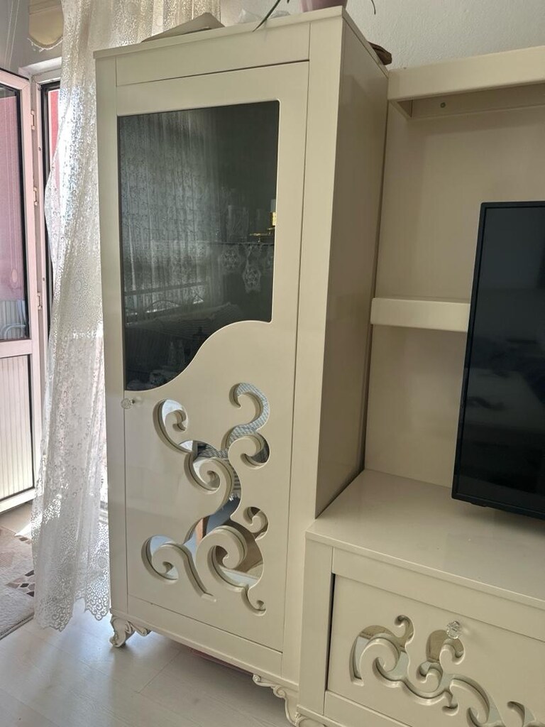tv ünitesi ve dolabı - 4