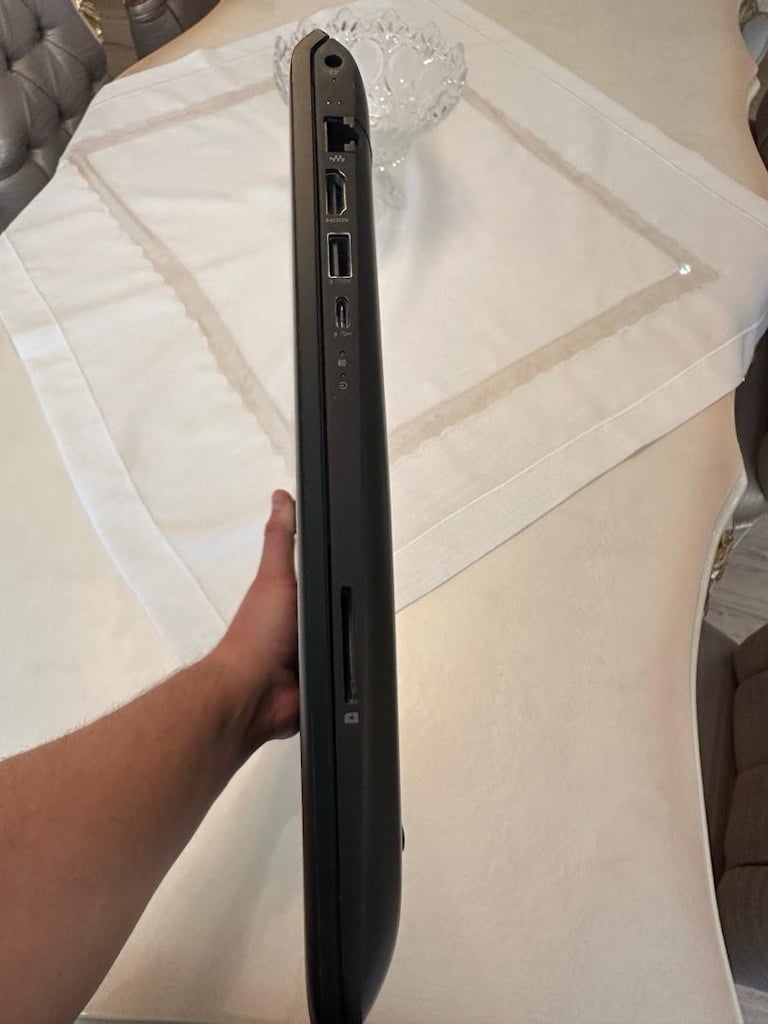 HP Pavilion Gaming i7 | GTX 1050 | 16 GB RAM | 1 TB SSD + 1 TB HDD | - 2