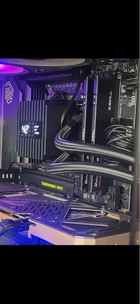 Üst düzey Oyun bilgisayarı 9800x3d 5080 ekran kartı - 2