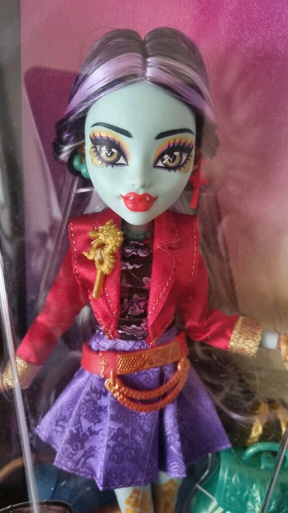 2024 Monster High G3 Jinafire Long Fashion Doll w/ Pet Cloudy