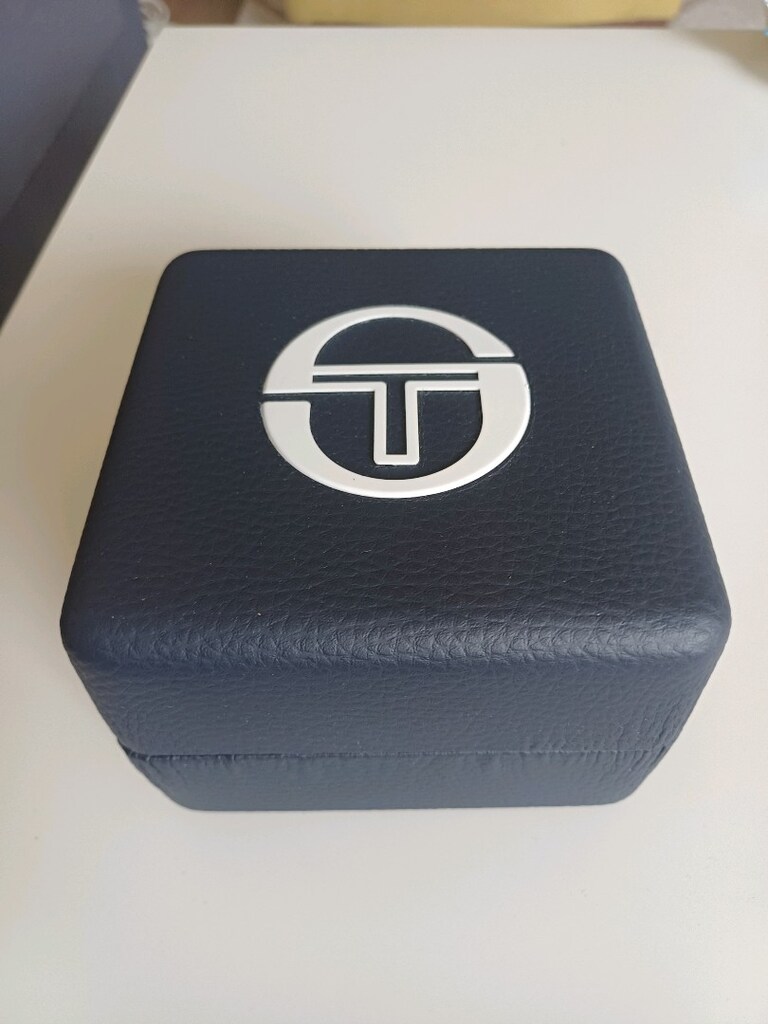 Sergio Tacchini saat kutusu - 2