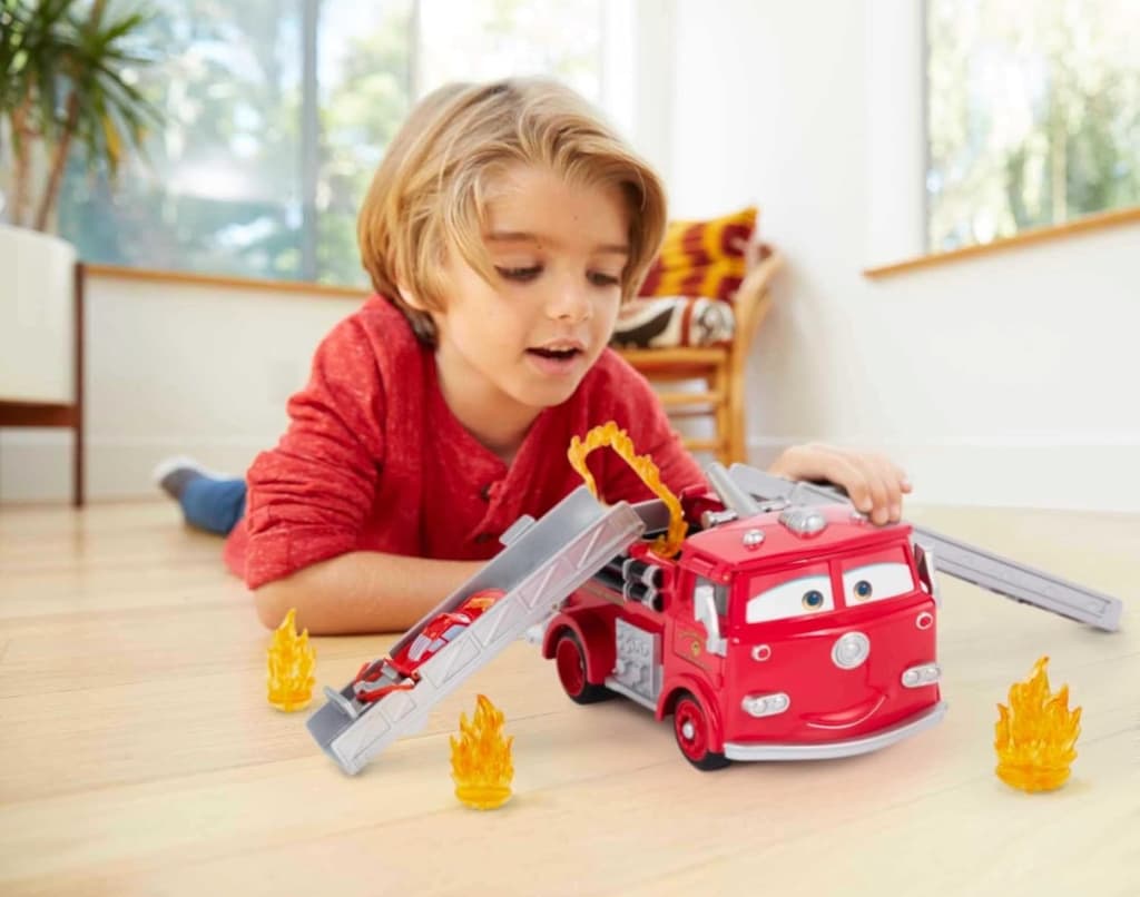 Cars Renk Değiştiren Özel Şimşek McQueen ile Akrobatik Red GPH80 - 2