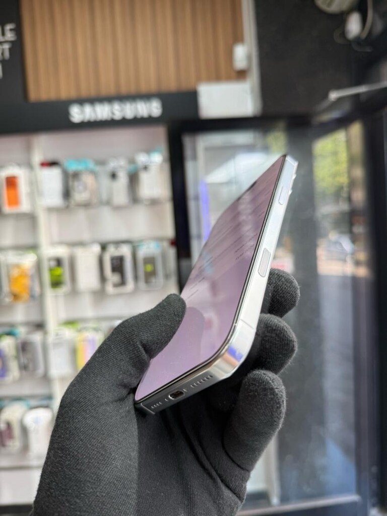 iPhone 16 Pro Max YD - 3