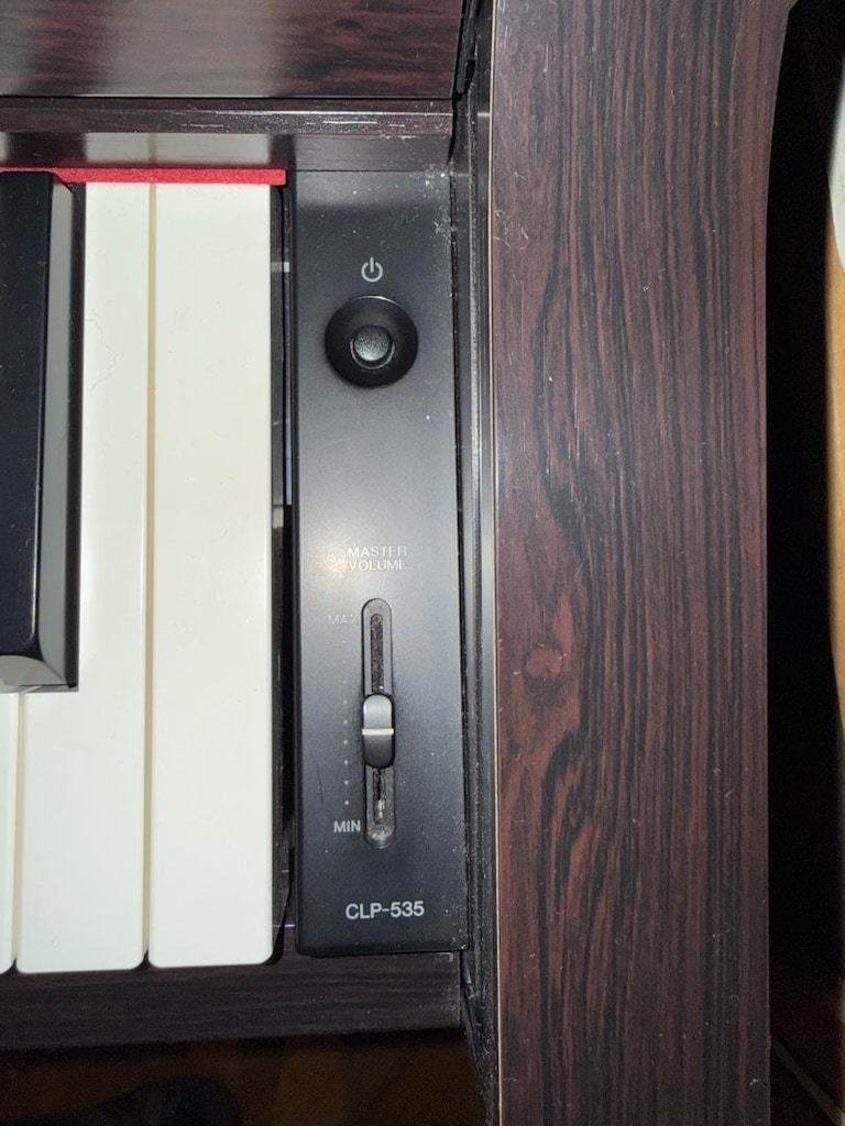 Yamaha Clavinova CLP-535 - 3