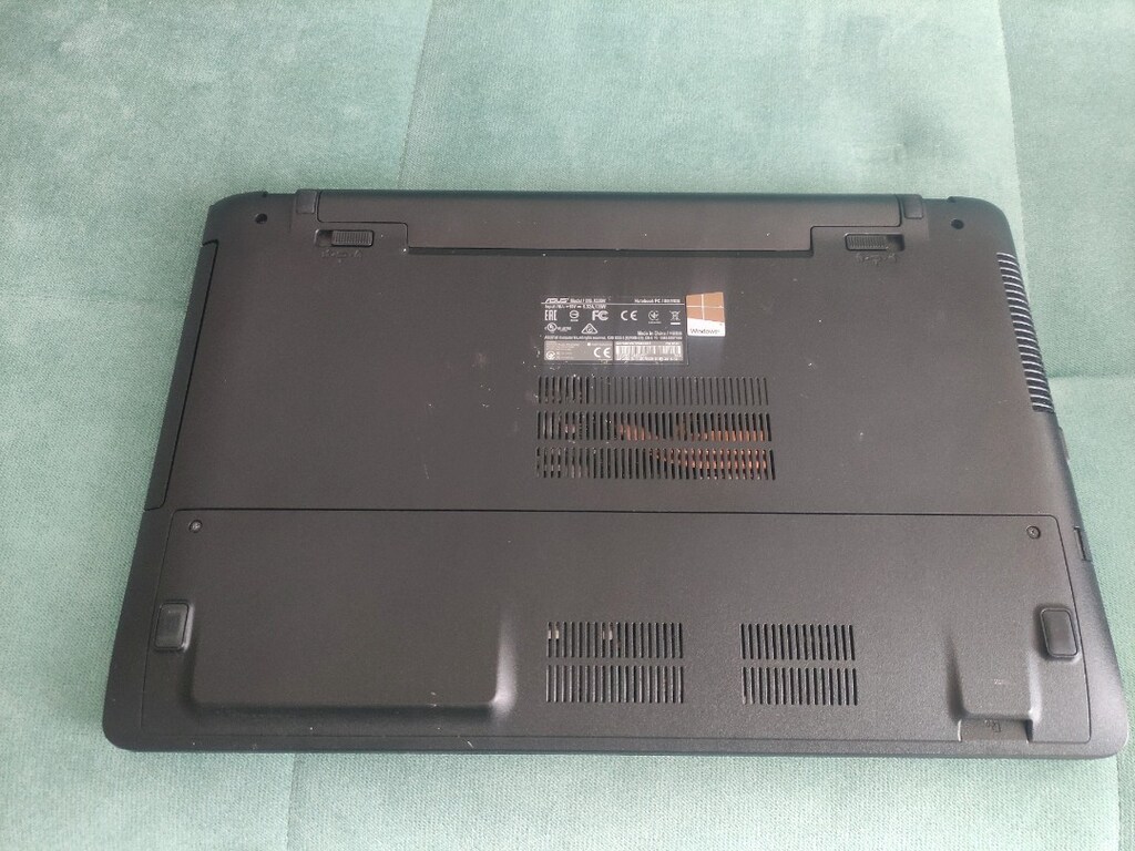 Asus i7 6700HQ / 16 ram /240 SSD/ 4g GB Ekran kart - 9
