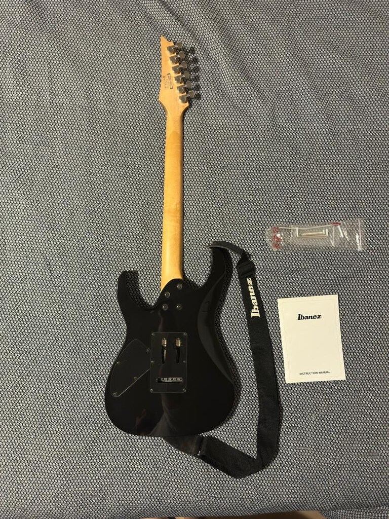 Sıfır kondisyonda Siyah Ibanez Gio GRG170Dx Elektro Gitar+Ibanez Amfi - 3