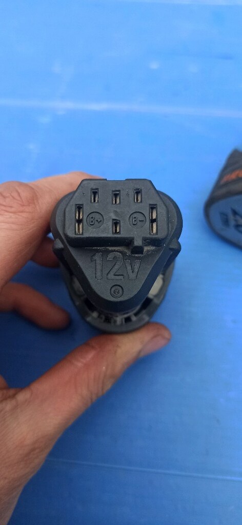 AEG 12 v 2 Ah Batarya ( 1 Adet) - 3