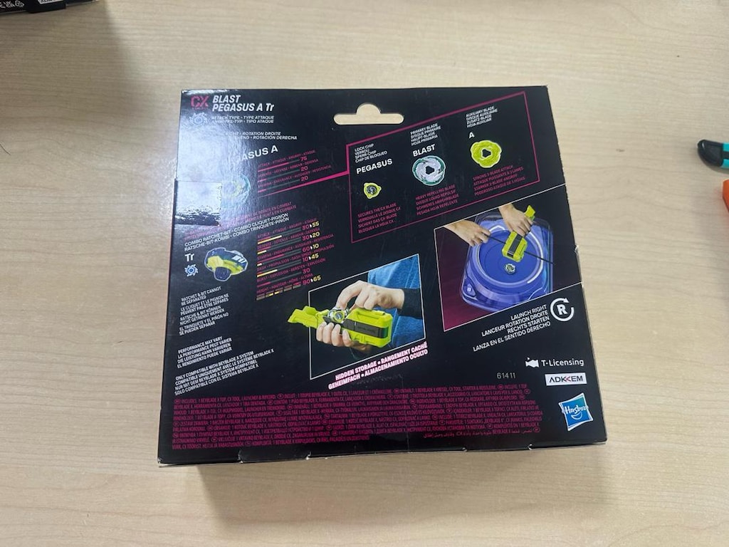 Beyblade Fırlatıcı - 2
