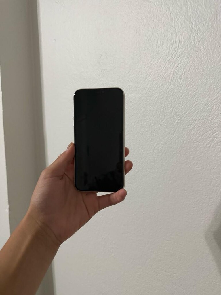 iPhone 11 - 3