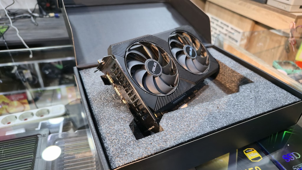 asus rtx 3050 8gb hatasız ekran kartı - 4
