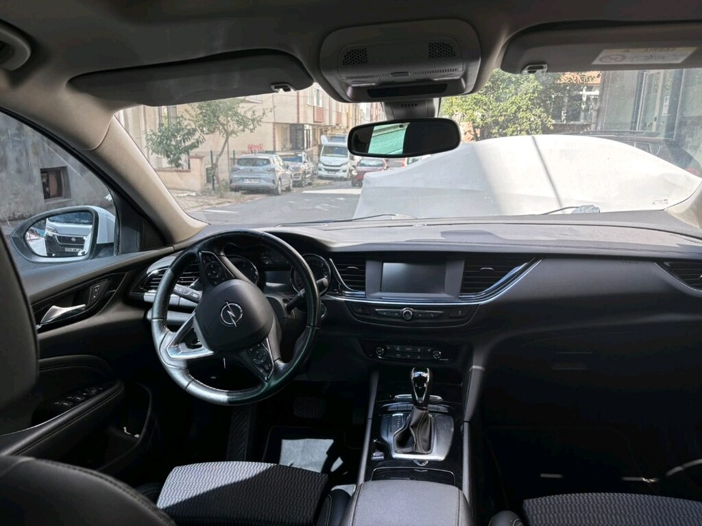 opel insignia - 2