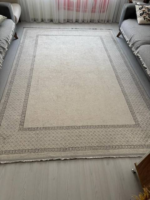 6 metre kare halı kusursuz temiz