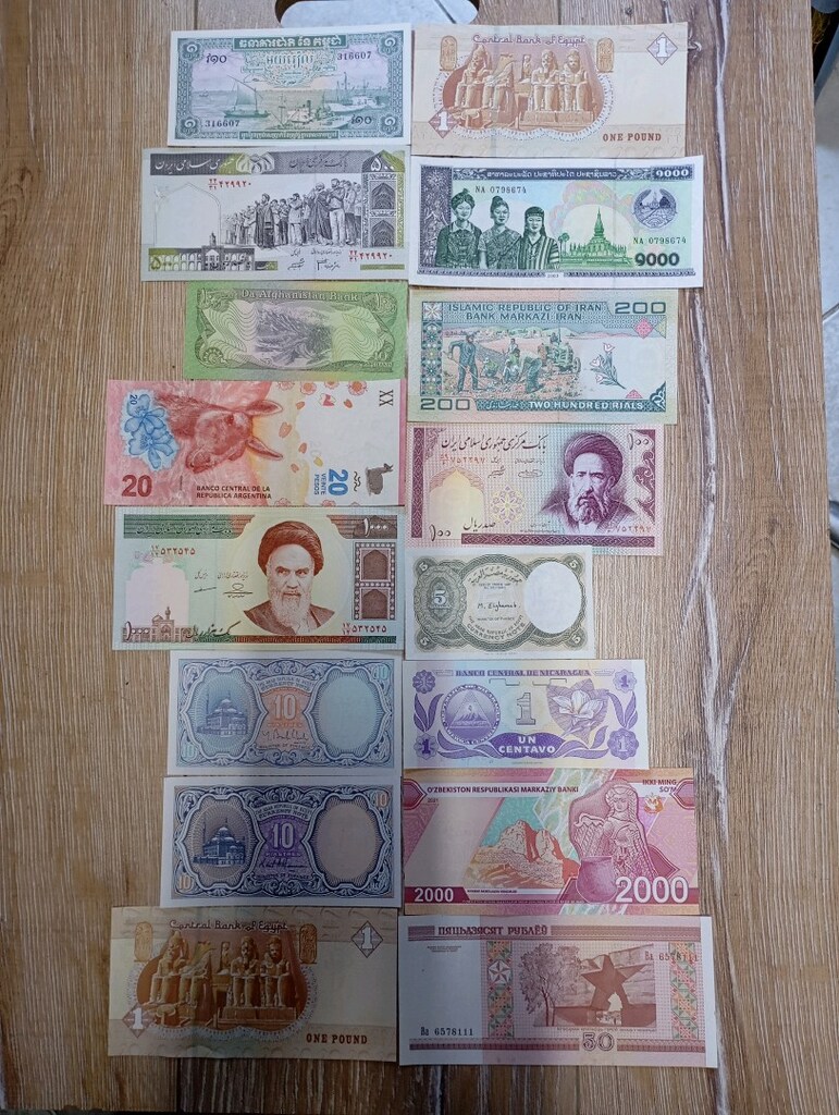 90 Farklı yabancı ülke paralaları - 10