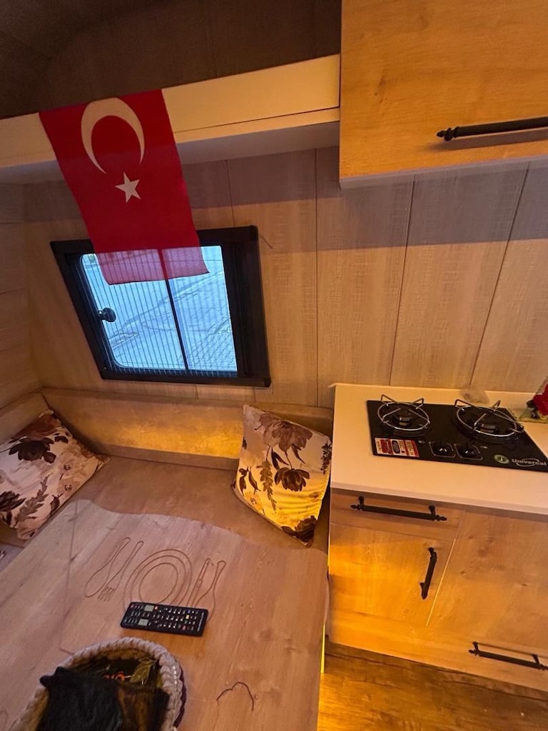 Sahibinden Tertemiz O1 Belgeli Çekme Karavan Aciliyetten Satılık - 9
