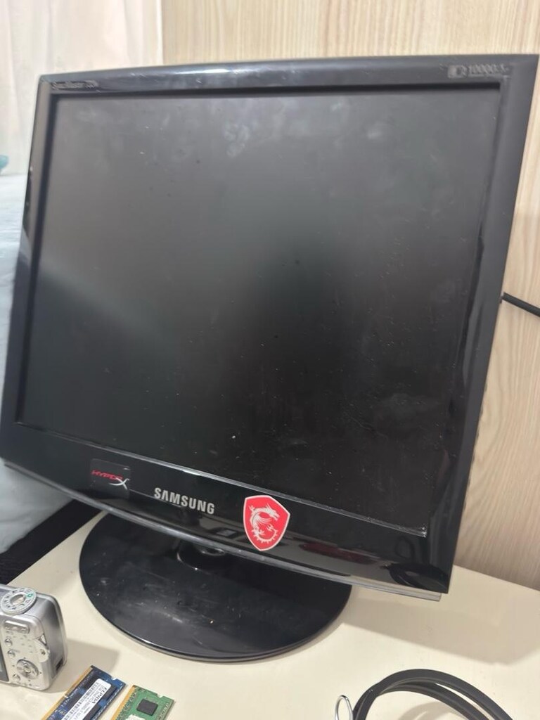 Toplu satılık monitör 2adet ram kulaklık Powerbank vga hdmı dönüştürüc - 6