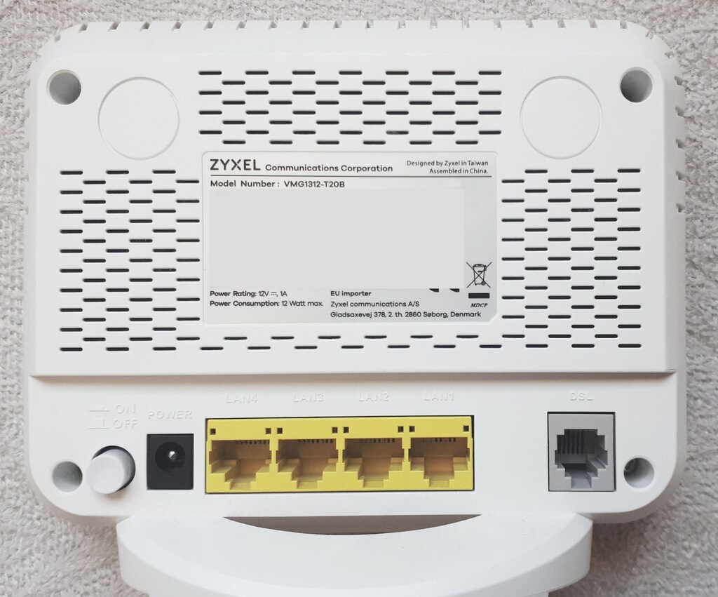 ZYXEL MODEM - 4