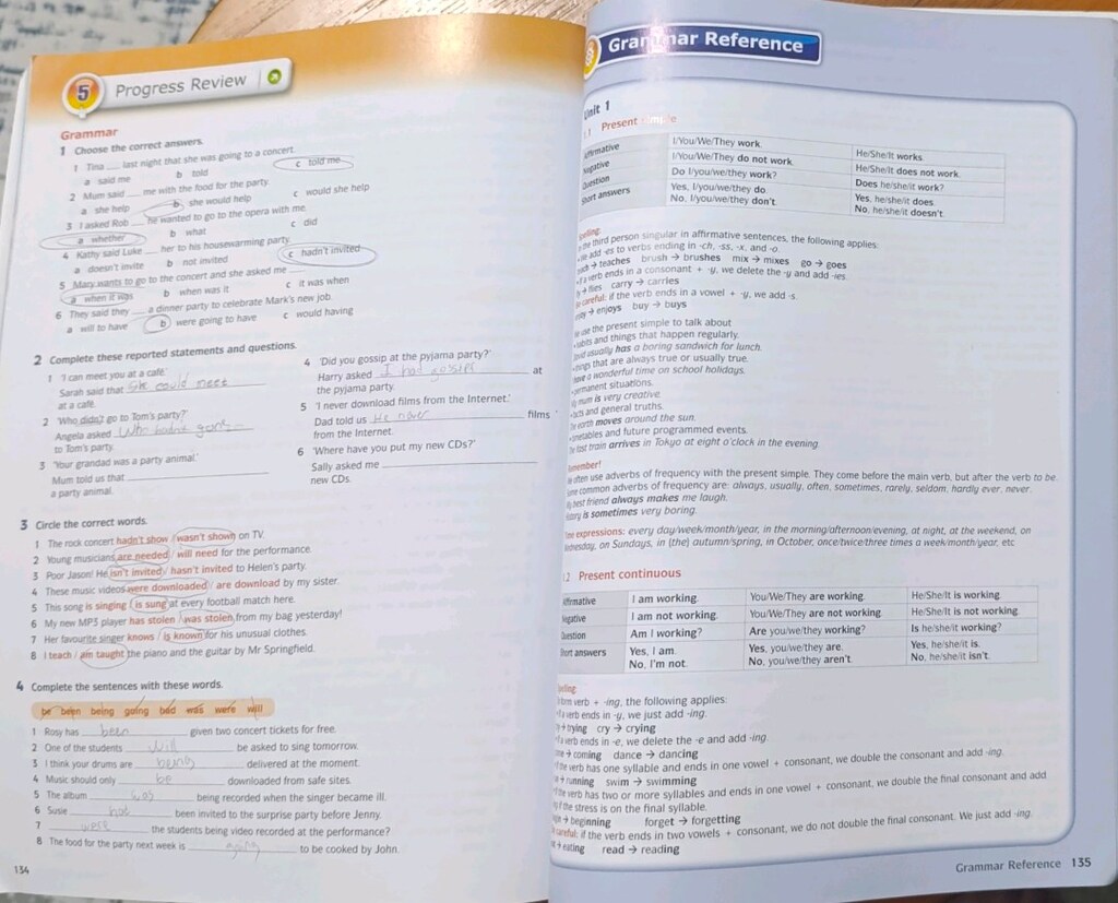 English Download students Book A2 - 10