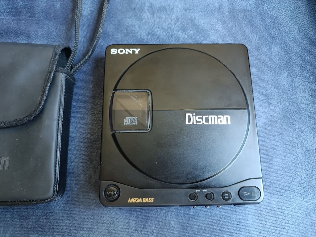 Sony Discman D-90 (1989) - 3