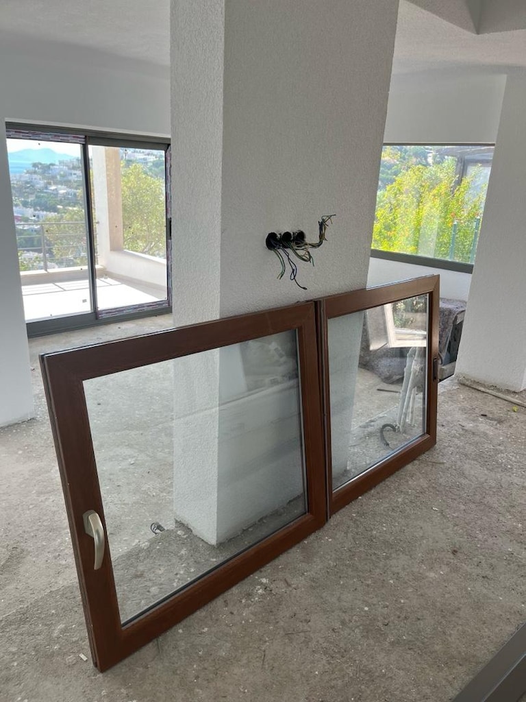 SÜRGÜLÜ PENCERE - 4