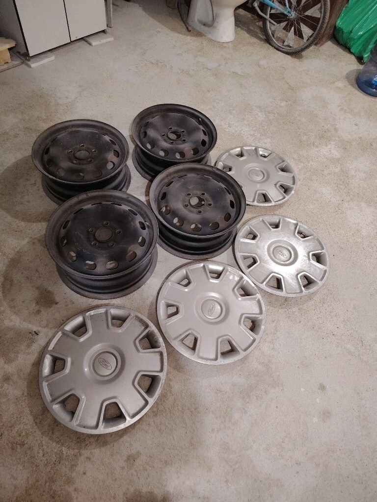 Ford focus connet 15 inç jant kapağı çizik dahi yok temiz - 4