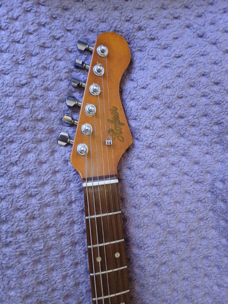 Elektro gitar hofner 1960 Red vinyl çok temiz çalışır durumda - 6