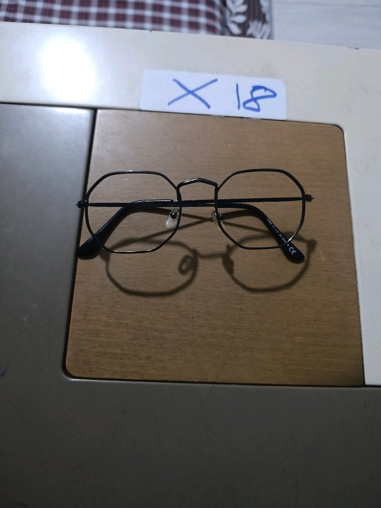 Ray-Ban Octagonal (3556) modelinden ilham alan, son derece popüler sek - 2
