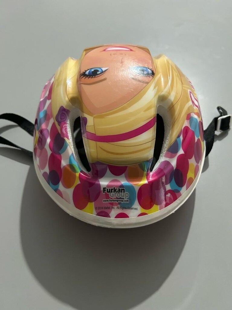 Barbie Kask - 3