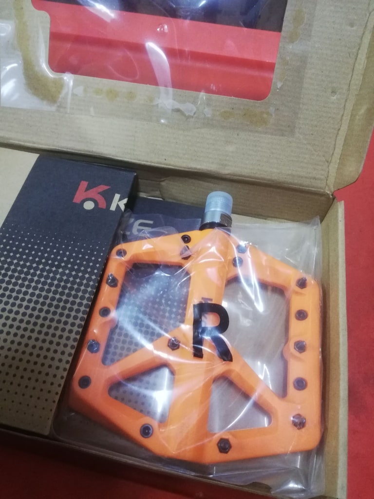 Çivili pedal - 2