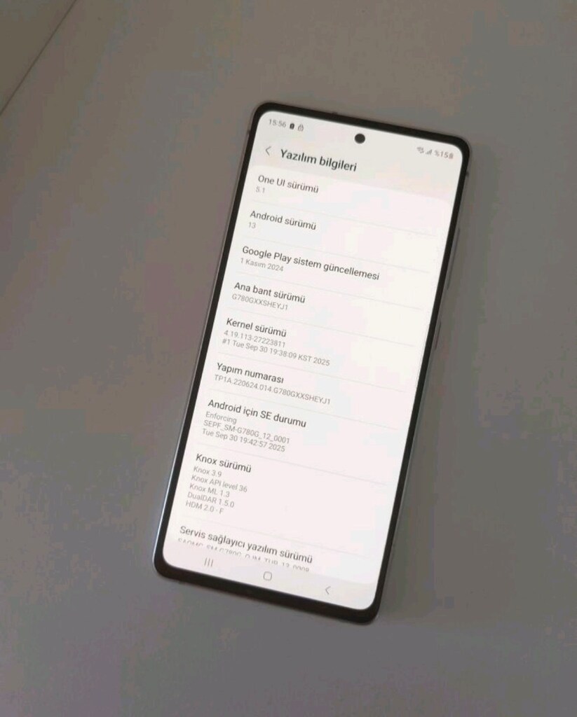 Samsung Galaxy S20 FE 256 GB - 15