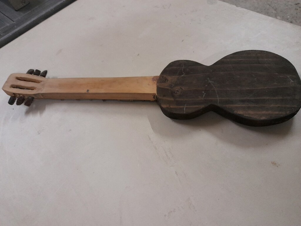 Dekorluk el yapımı keman ve ukulele - 8