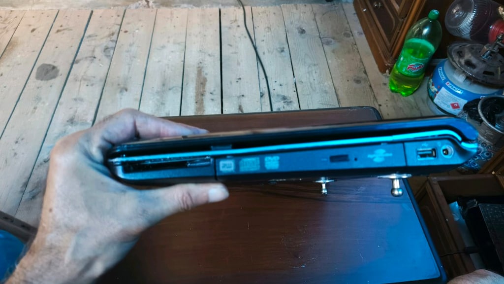 HP DV6000 LAPTOP - 8
